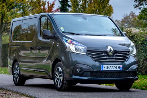 trafic renault .